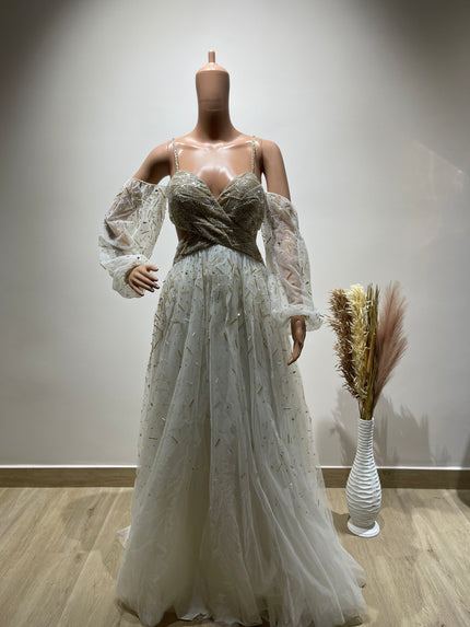 Luxurious Designer Women's Gown With Intricate Detailing XL Size