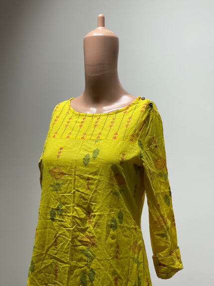 MAX Yellow & Green Printed Pure Cotton Straight Kurti Womens - M Size