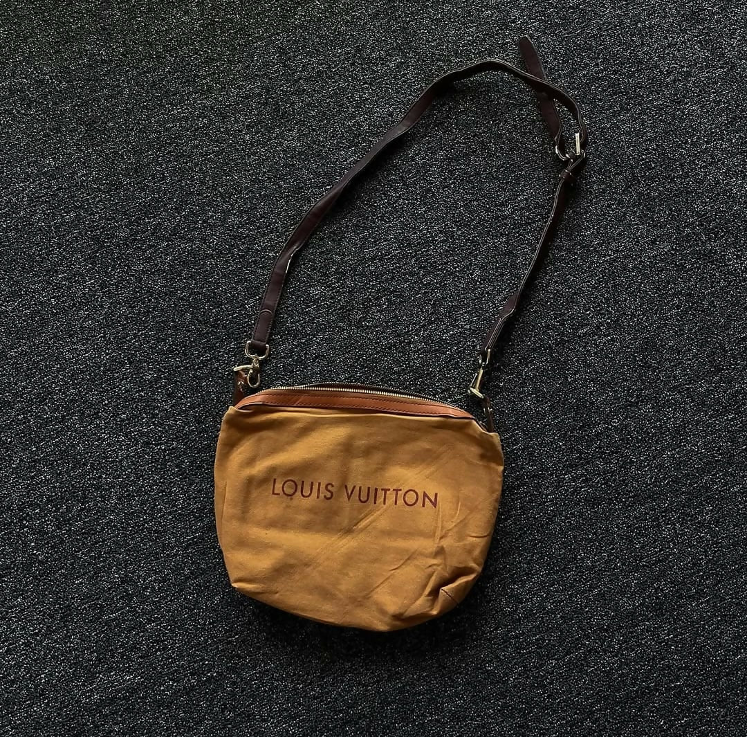 Authentic Louis Vuitton - M
