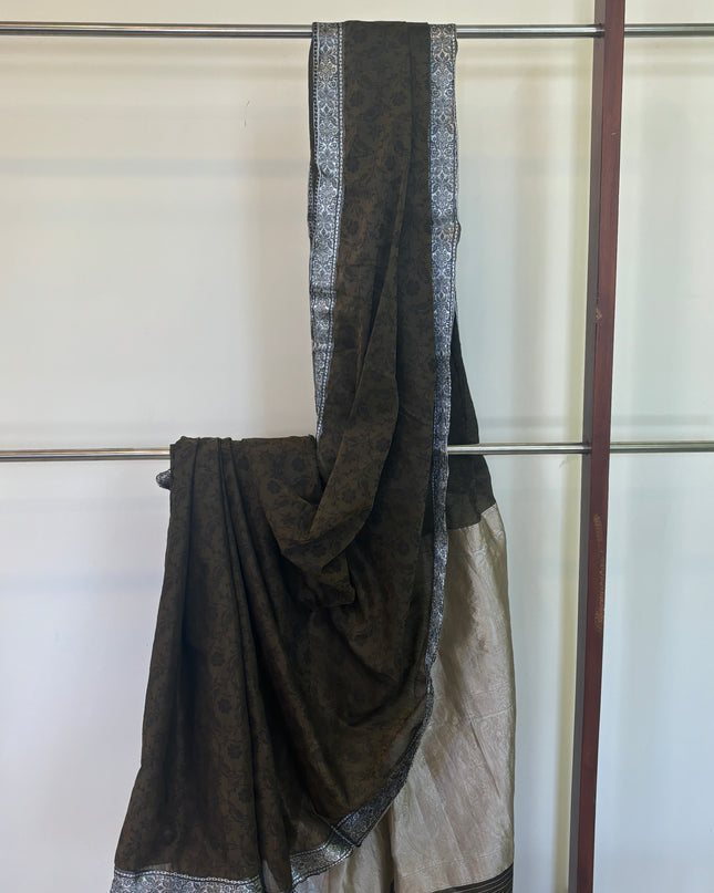 Women’s Saree Printed with Silver Border