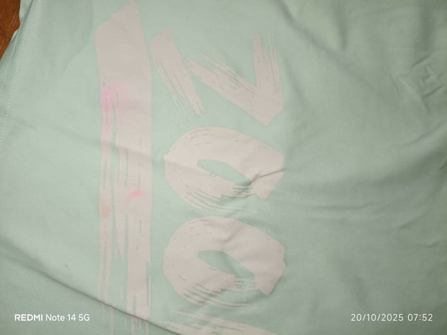 Stylish Basic T-Shirt – Second Hand, Like New