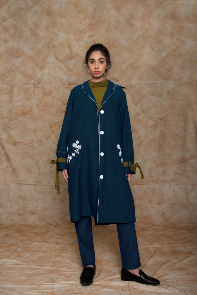 Anushe Pirani Women's Trench With Side Pockets