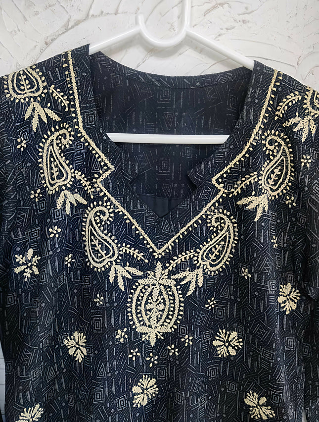 Women 's Charcoal Black Embroidered Kurta