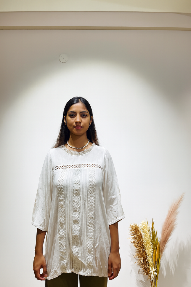 Women Embroidered Cotton  Ethnic WhiteTop - M Size