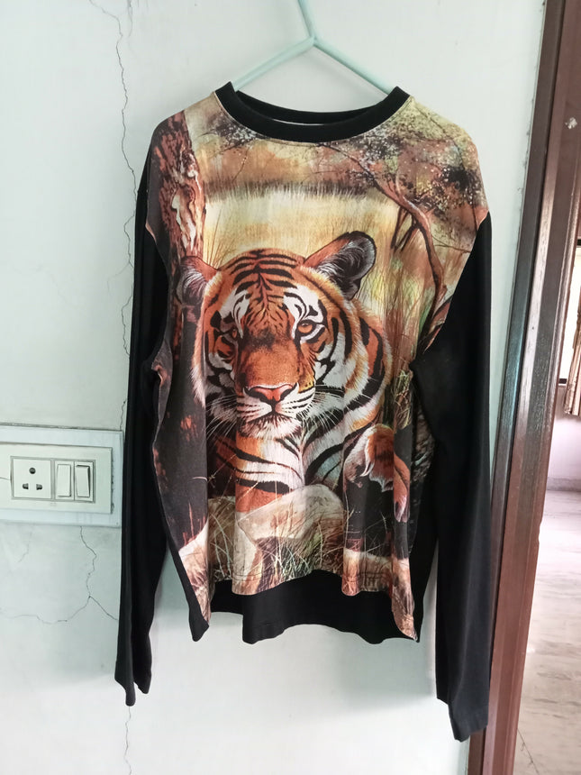 Levis Strauss long sleeved tiger top