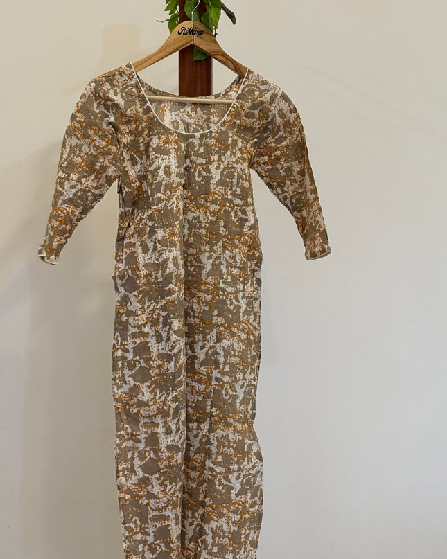 Women's Round Neck Printed Cotton Kurti - M Size