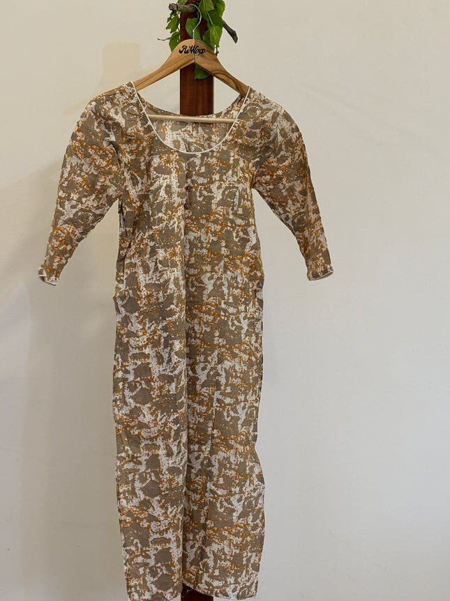 Women's Round Neck Printed Cotton Kurti - M Size