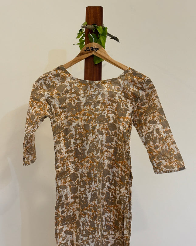 Women's Round Neck Printed Cotton Kurti - M Size
