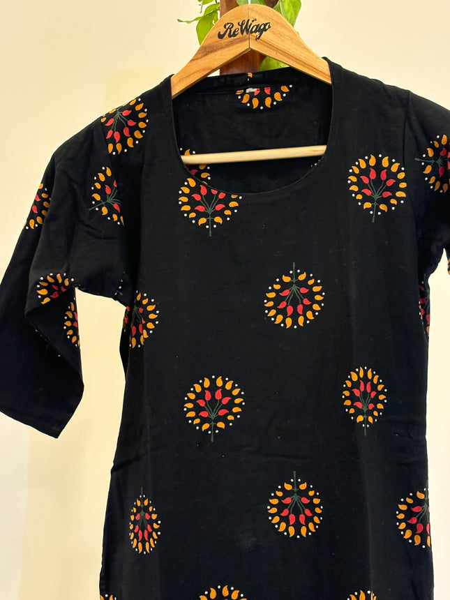 Women's Round Neck Black Printed Kurti - M Size