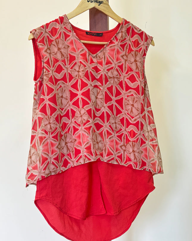 109 F Women's Sleeveless Red Top - M Size