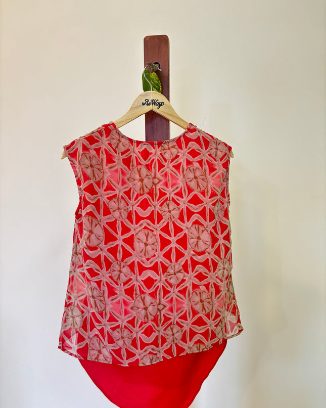 109 F Women's Sleeveless Red Top - M Size