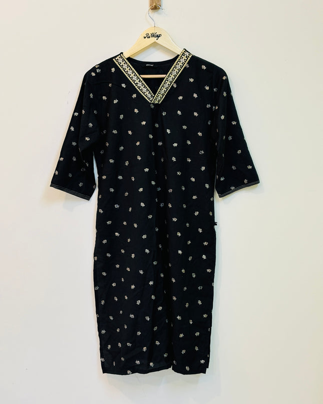 ZORRA Women's 3/4th Sleeve Cotton Black Kurti - L Size