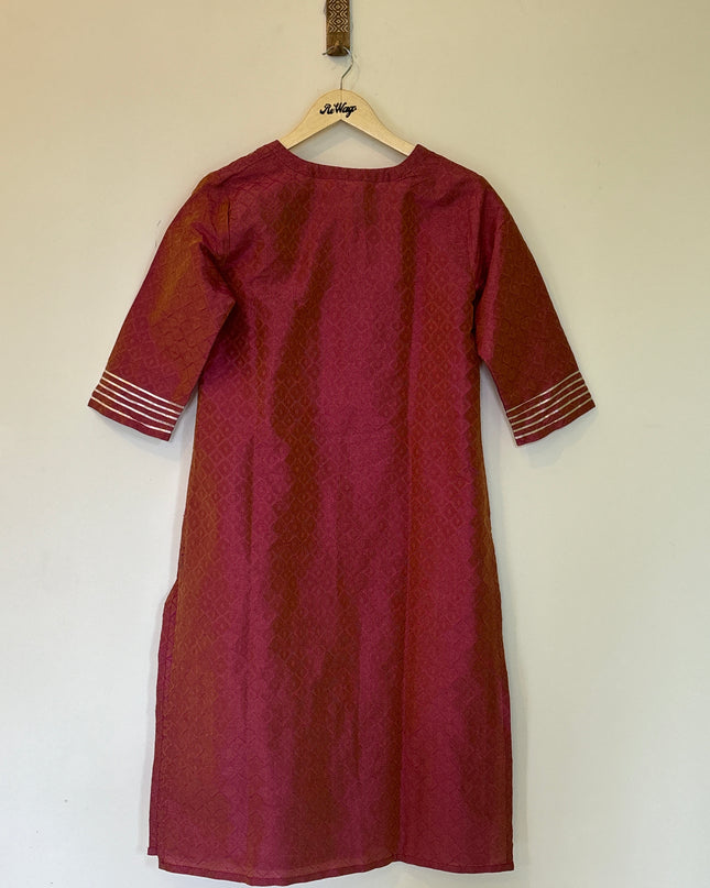 Varanga Women’s Rose kurti - L size