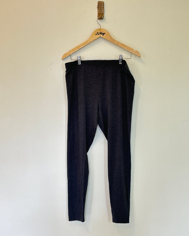 H&M Women’s Grey Leggings/Gym wear - XL size