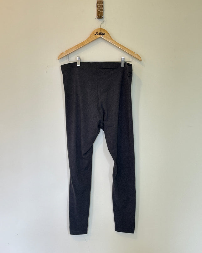 H&M Women’s Grey Leggings/Gym wear - XL size