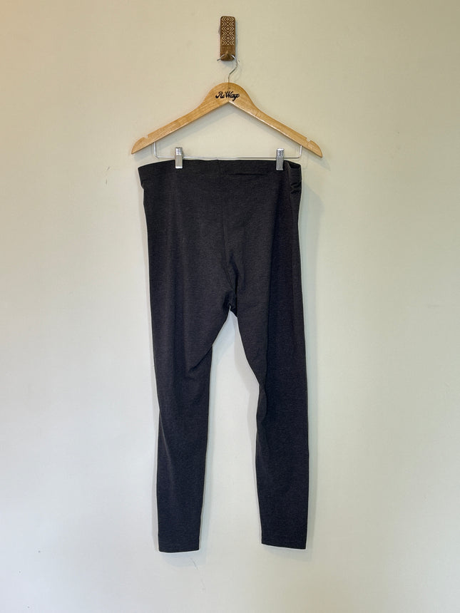 H&M Women’s Grey Leggings/Gym wear - XL size