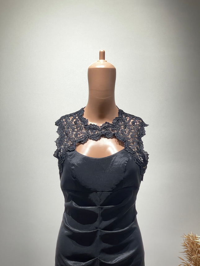 BEBE Women's  Ruched with Lace Black Gowns M Size