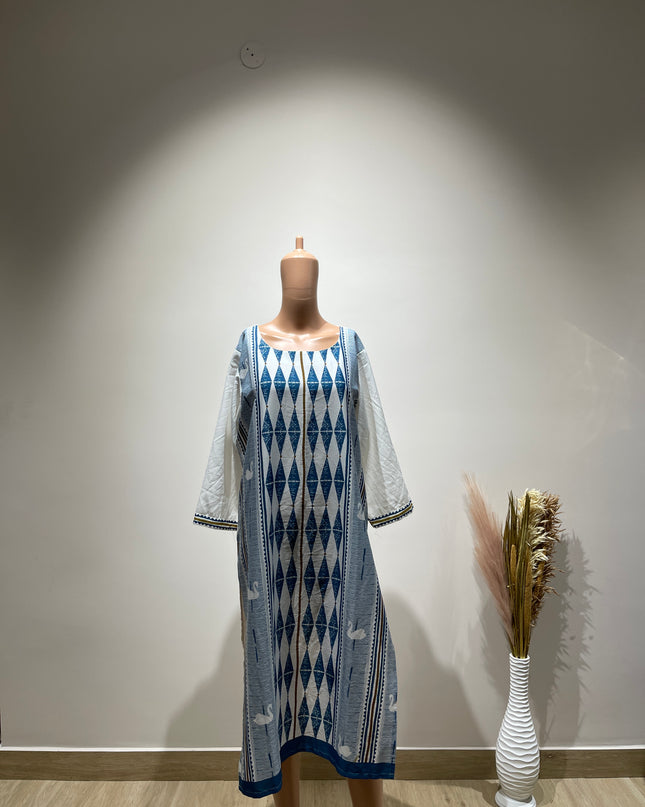 AHIKA Women White and Blue Print Kurits - XL Size