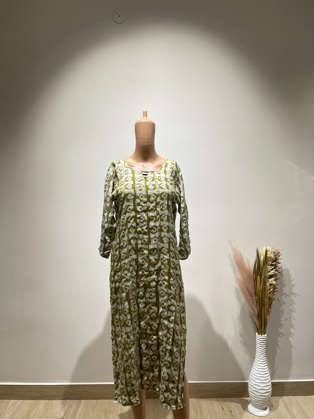 Women's Green and white  a-line kurta XL Size