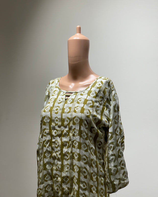 Women's Green and white  a-line kurta XL Size