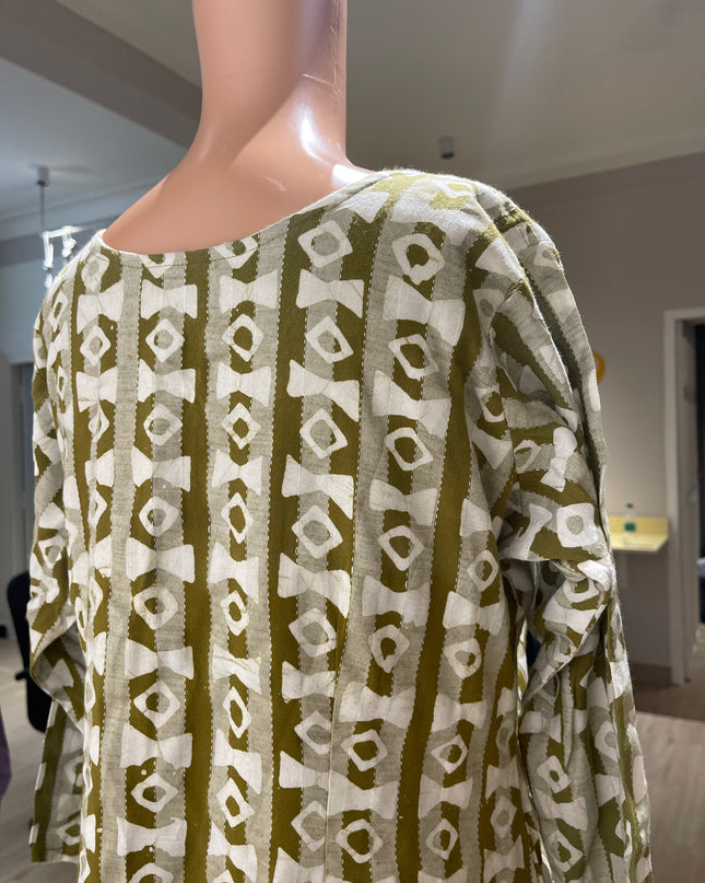 Women's Green and white  a-line kurta XL Size
