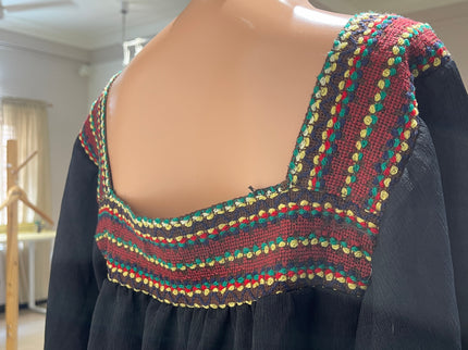 YI QING DAI Womens Black Top XL Size