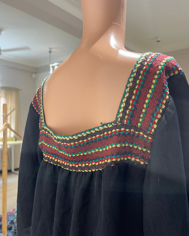 YI QING DAI Womens Black Top XL Size