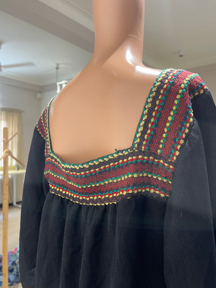 YI QING DAI Womens Black Top XL Size