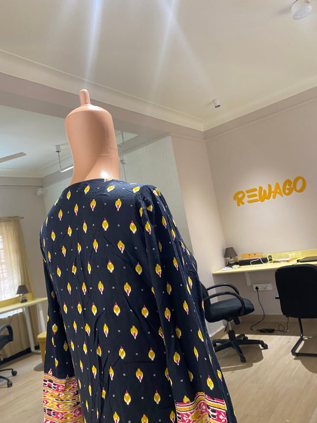 Max Women's Casual Black Kurta - M Size