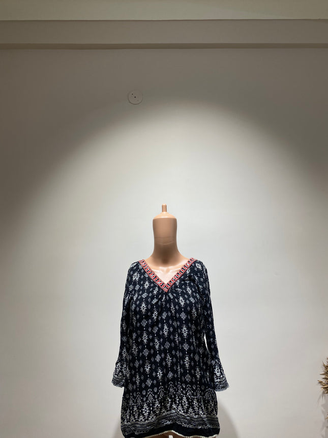 Women's Regular Sleeves Printed Black Top -M Size