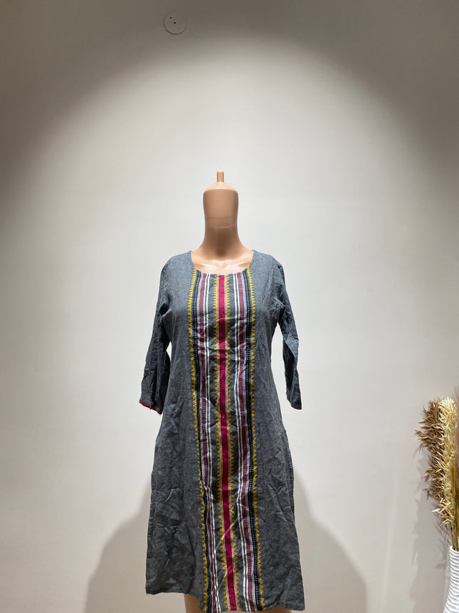 MAX Women's Casual Gray Kurta - M Size