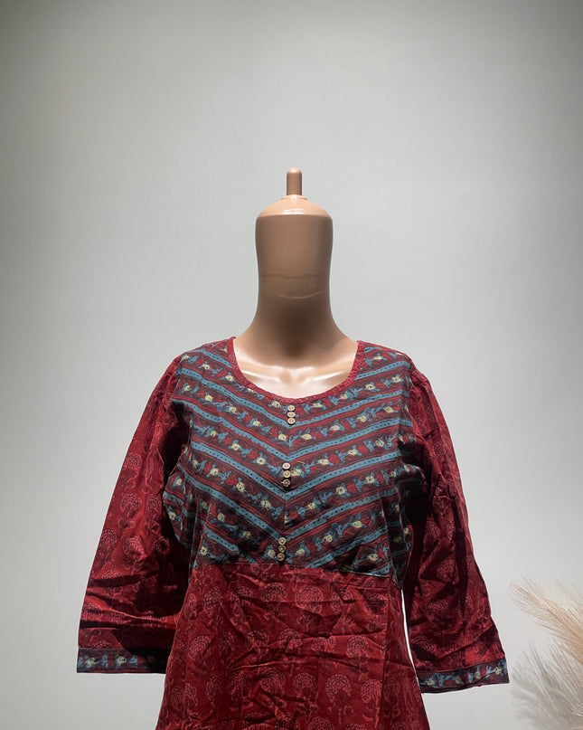 SIYAHI Women's Red Print Angrakha Kurta S Size