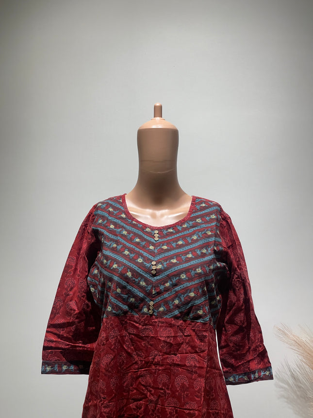 SIYAHI Women's Red Print Angrakha Kurta S Size