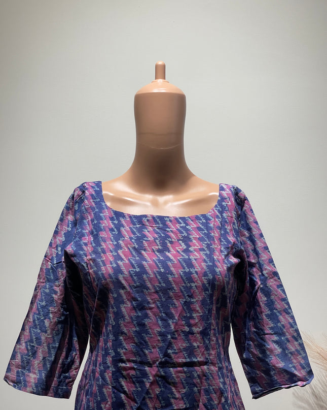 Women Geometric Printed Crepe Straight Kurta S Size