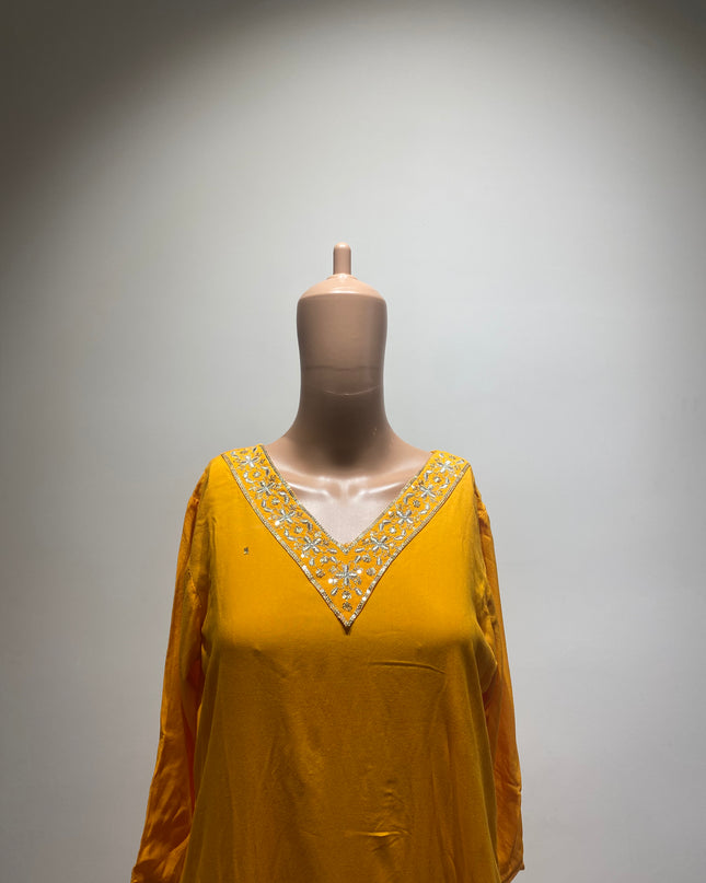 Women's V - Neck Orange Kurta & Pant - L Size