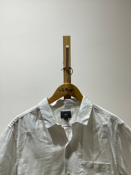 H&M Men Relaxed Fit Fit Self Design Cut Away Collar Casual Shirt - XXL Size