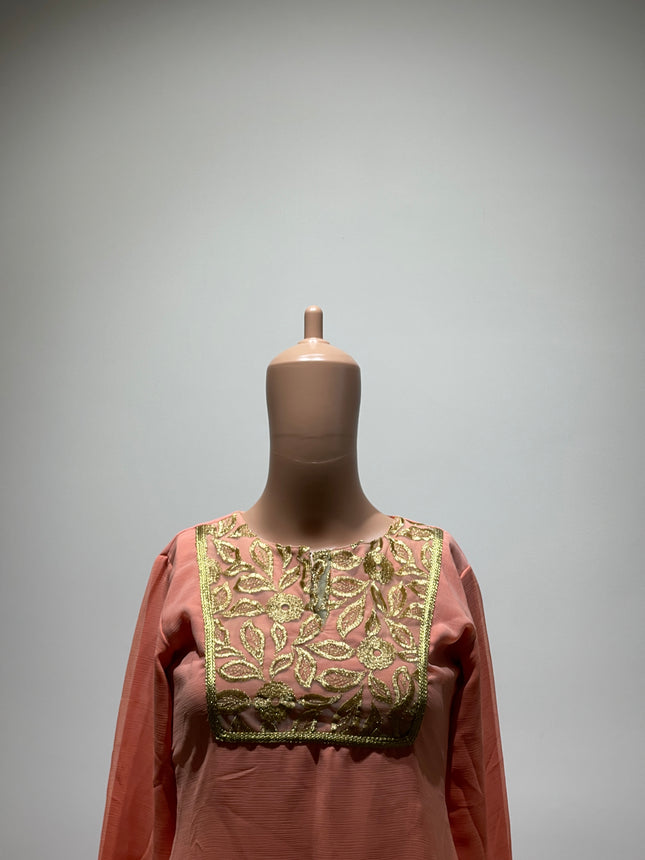 Women Embroidered Round-Neck A- line Kurta With Shawl - XS Size