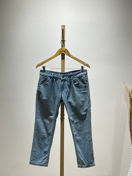 Womens Capri Blue 3/4 Jeans - S/M Size