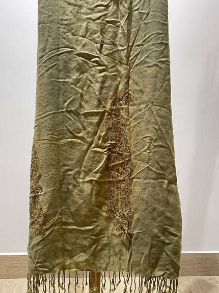 Women Embroidered Round-Neck A- line Kurta With Shawl - XS Size