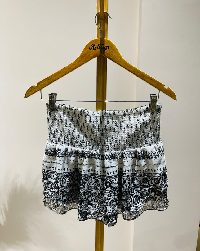 EXPRESS Women's  A-line Black Skirt - S Size