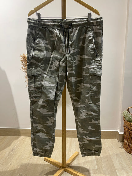 MAX Men's Carrot Fit Green Cargos - L Size