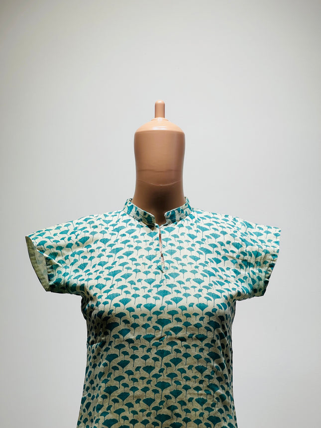 Womens White Green Floral Printed Kurta - S Size