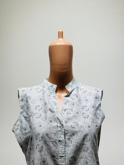 1 TO 9 Womens White Top - L Size
