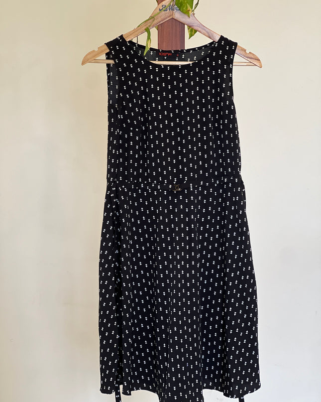 Women's B&W Printed Sleeveless Dress