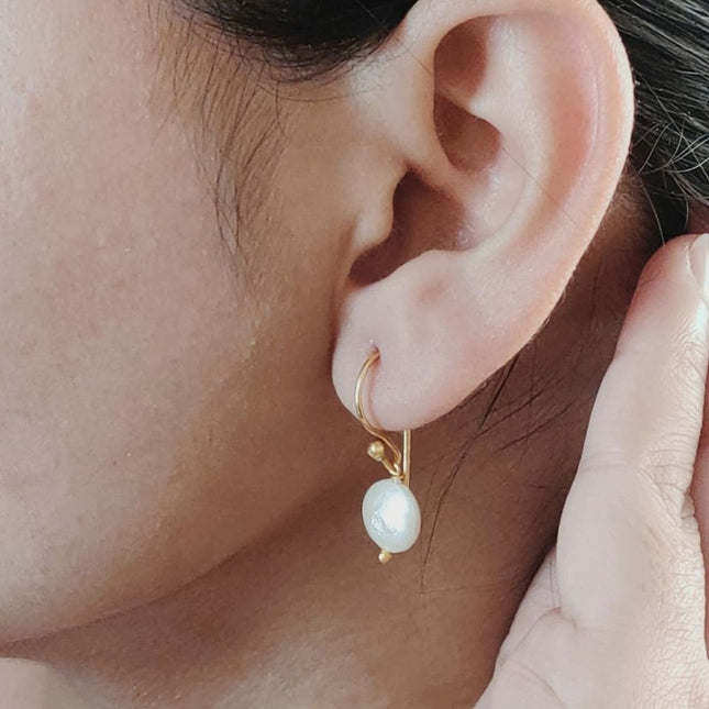 ONEarth Coin Baroque Pearl Earrings Golden Hook