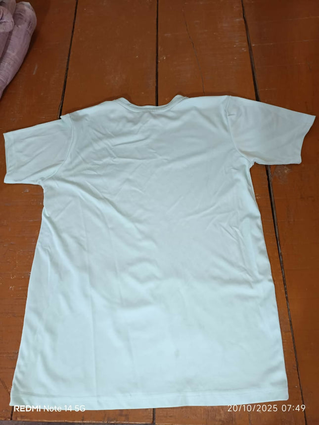 Stylish Basic T-Shirt – Second Hand, Like New