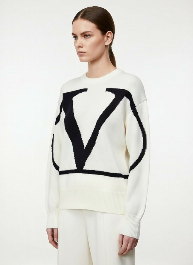Pre owned Valentino White And Black VLogo Sweater For Women's!