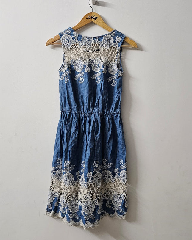 Women's Sleevless Denim Blue and White Croshier Dress - M Size
