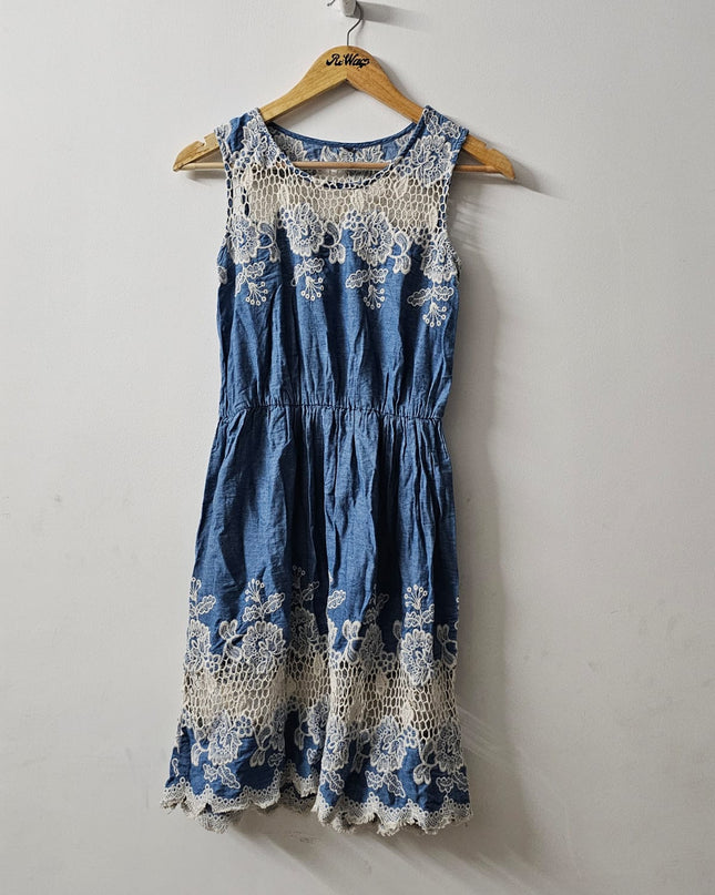 Women's Sleevless Denim Blue and White Croshier Dress - M Size
