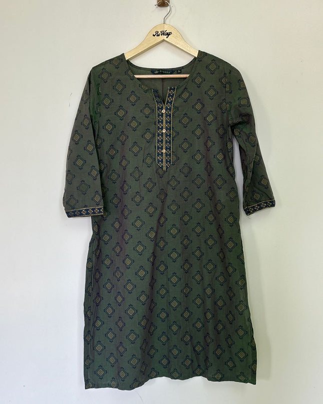 Avaasa Women's Green Kurti - L Size
